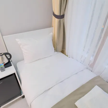 Hotel Lucky *