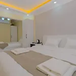 Hotel Lucky